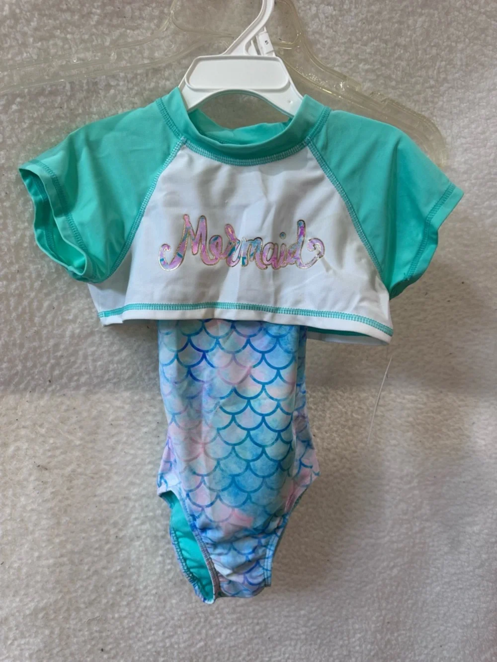 Girl’s Size 4 Swim set